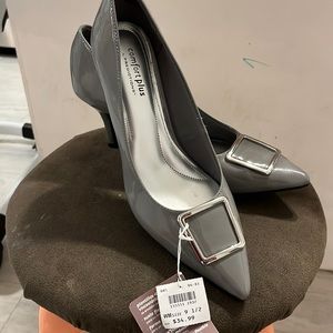 NWT COMFORT PLUS Gray Pointy Toe Heels